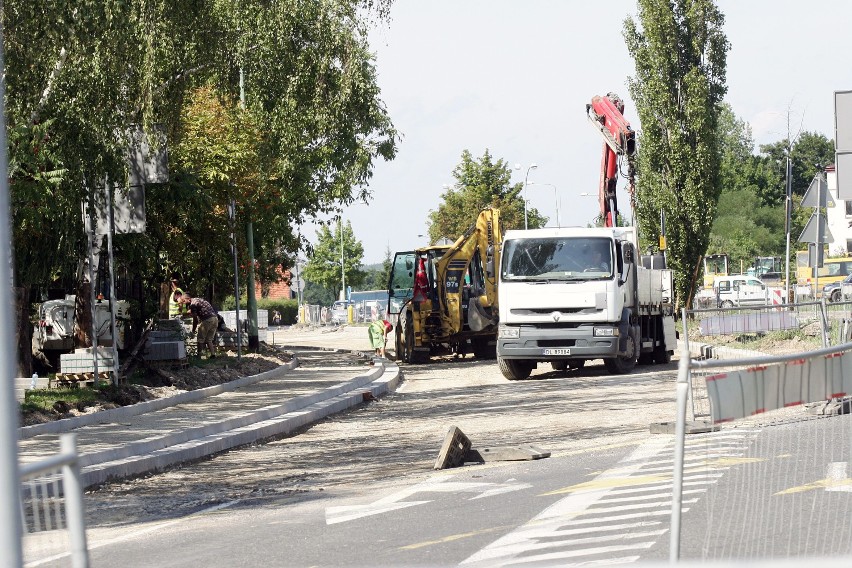 Remont ulicy Sikorskiego w Legnicy [ZDJĘCIA]