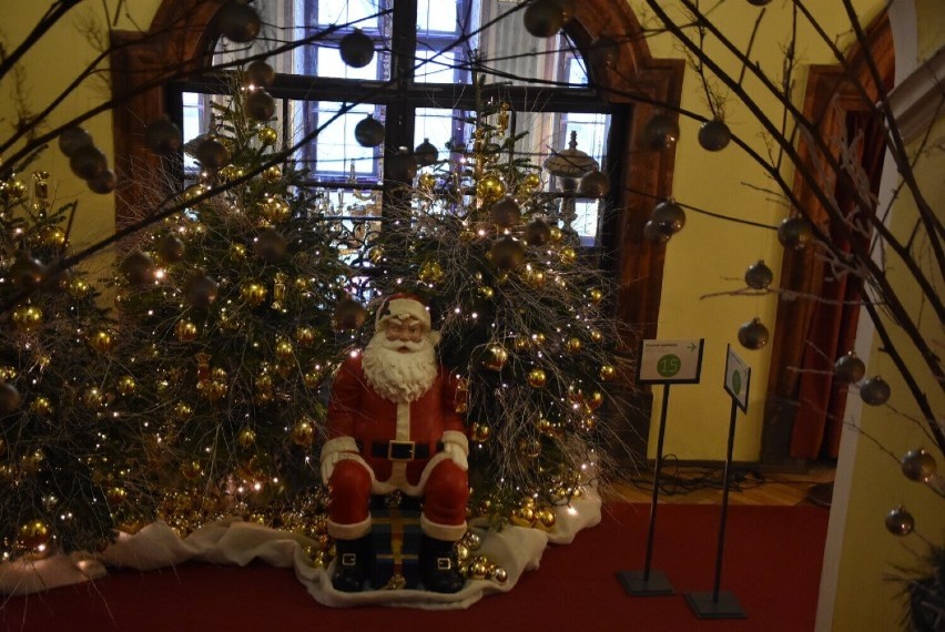 Od 1 grudnia w Zamku Książ wystawa Magia Świąt.Tak...