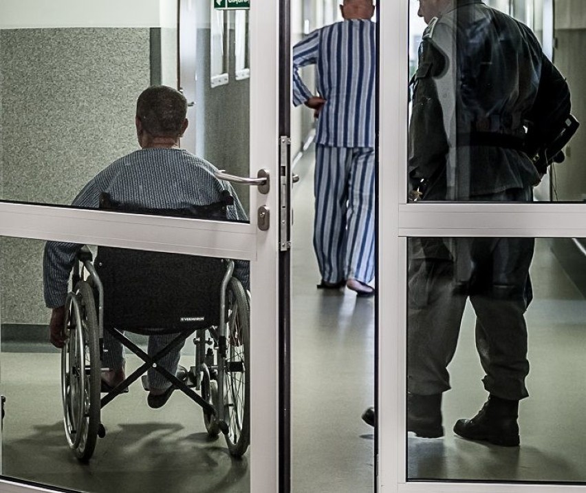 W ZK Czarne koło Szczecinka więźniowie szkolą się na opiekunów chorych i seniorów [zdjęcia]