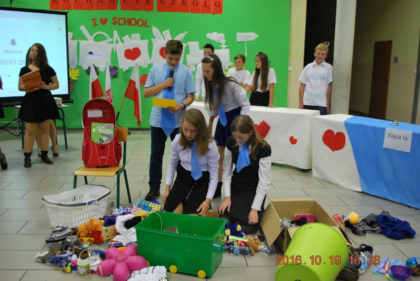 Gimnazjum w Pawonkowie uroczyście powitało nowych uczniów [ZDJĘCIA]