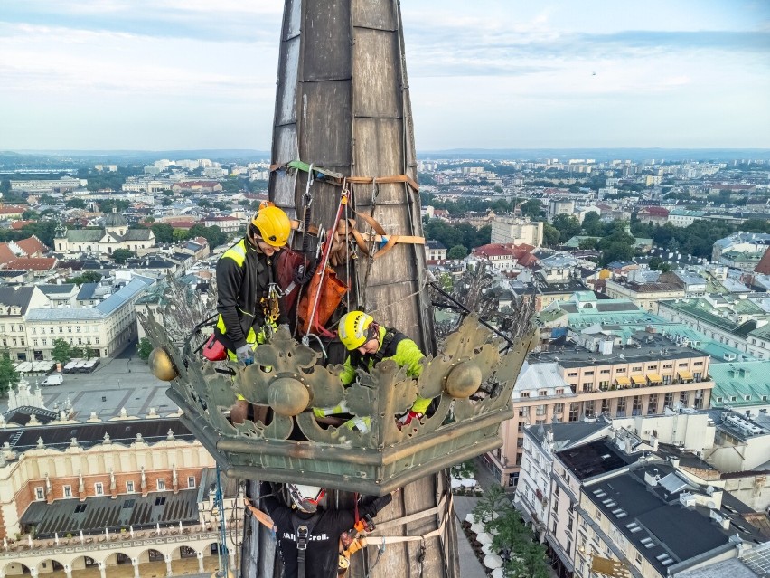 Kraków. Zostały zaledwie trzy tygodnie by oddać głos na bazylikę Mariacką! Tymczasem kolejna renowacja już trwa