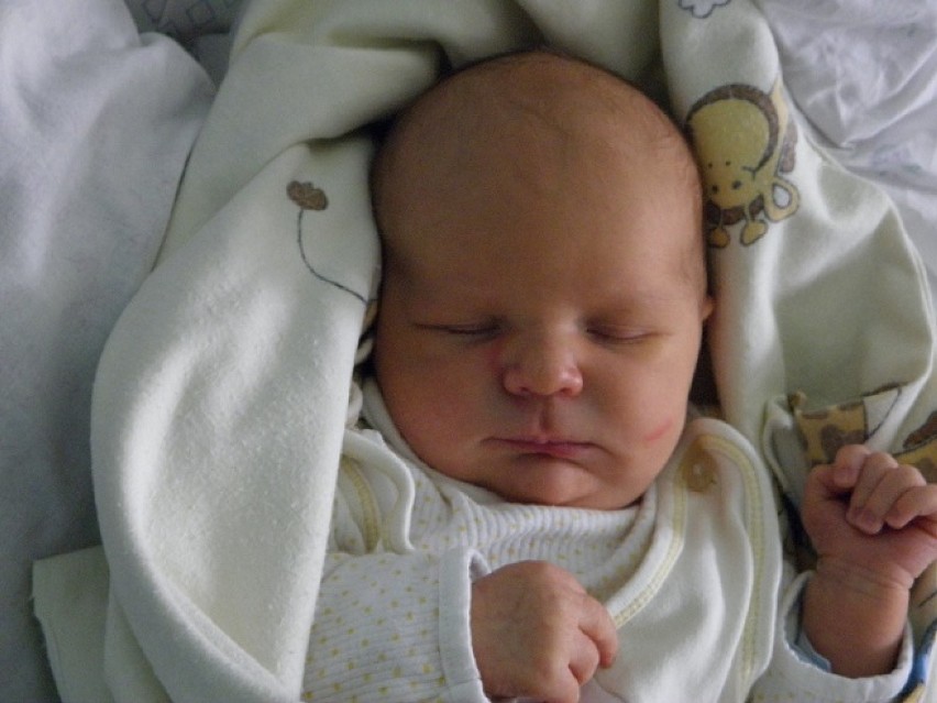 Emil Sitko, syn Barbary i Łukasza, urodził się 16 maja o...