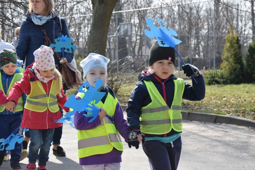 Puckie Dni Autyzmu 2018. Niebieska parada ulicami miasta