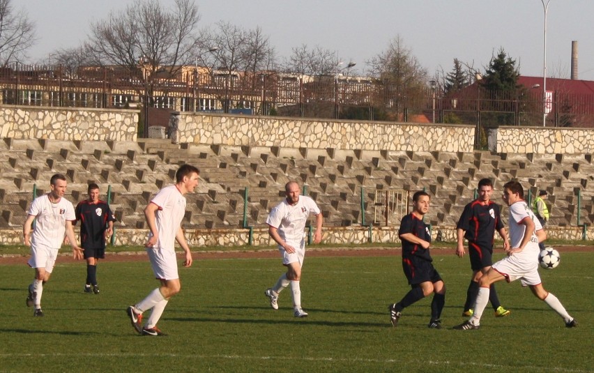 IV LIGA
Ruch Radzionków - Szczakowianka Jaworzno 1:3 (dla...