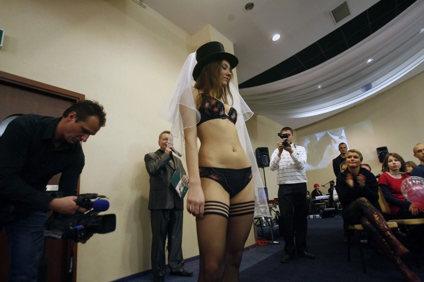 Targi Ślubne w legnickim Hotelu Qubus, był pokaz bielizny dla panny młodej