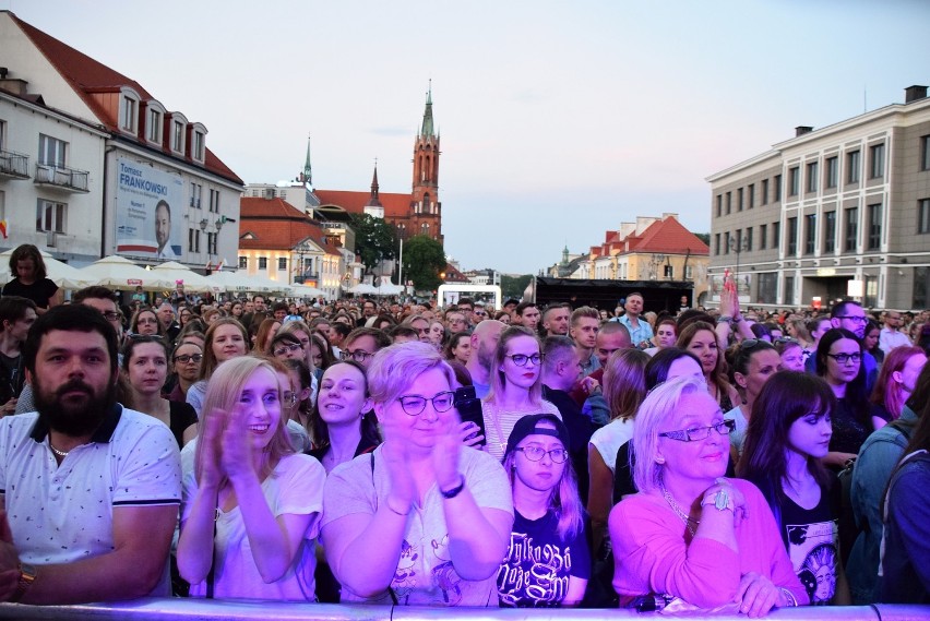 Rynek Kościuszki koncert Młodzi Wolni