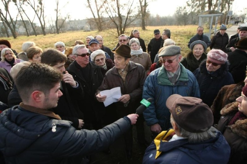 Chcą przywrócenia linii 139 - wyszli protestować na ulicę [ZDJĘCIA]