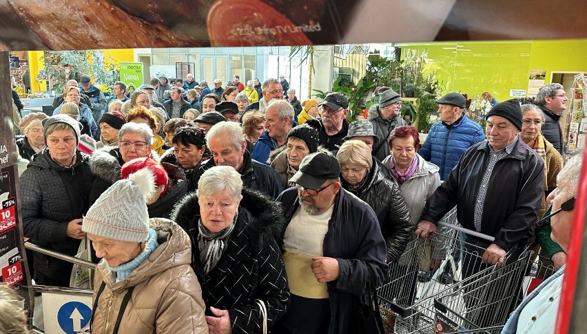 Otwarcie supermarketu Intermarche przy Szosie Kisielińskiej...