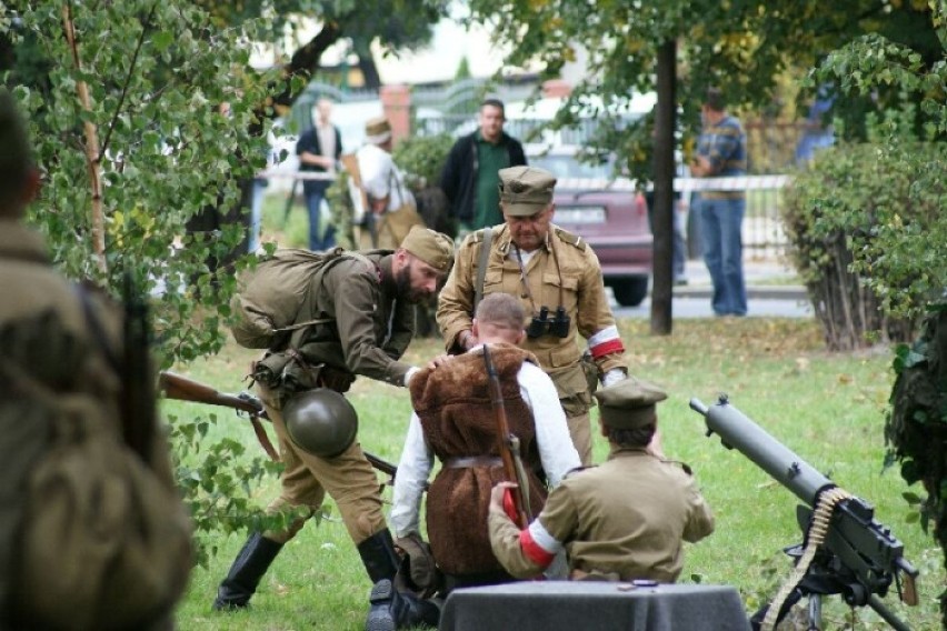 Hala Ludowa w weekend przejęta zostanie przez wojsko! Rusza impreza militarna REKON 2014!