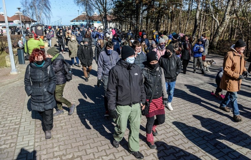 Gdańsk Brzeźno - spacer przeciwników wycinki lasu