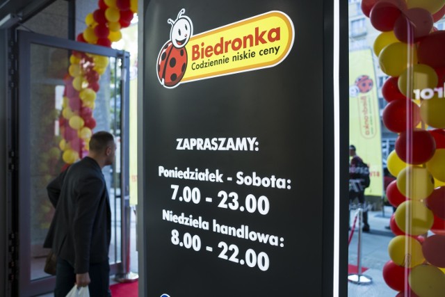 Oferty pracy w supermarketach w regionie 2019. Zobacz, gdzie szukają  kasjera w Biedronce, Kauflandzie, Rossmannie [05.01.2019] | Białystok Nasze  Miasto