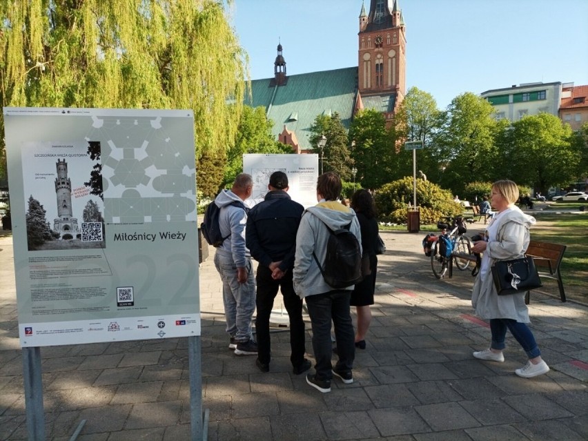 Nowa wystawa w Szczecinie. Na placu Orła Białego można obejrzeć plansze o rodzinie Quistorpów