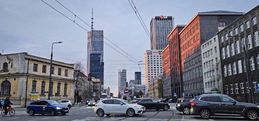 Warszawa rozważa powiększenie Strefy Czystego Transportu...