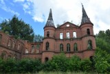 Zrujnowany pałac w Juchowie zostanie zabezpieczony przed kompletną dewastacją [zdjęcia]