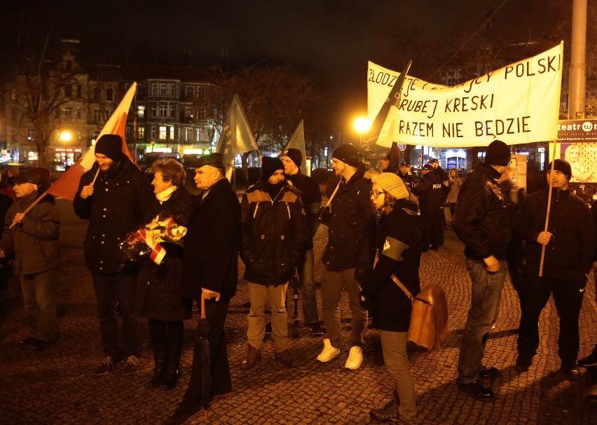 Kolejna manifestacja w Szczecinie. Tym razem bez incydentów [wideo]