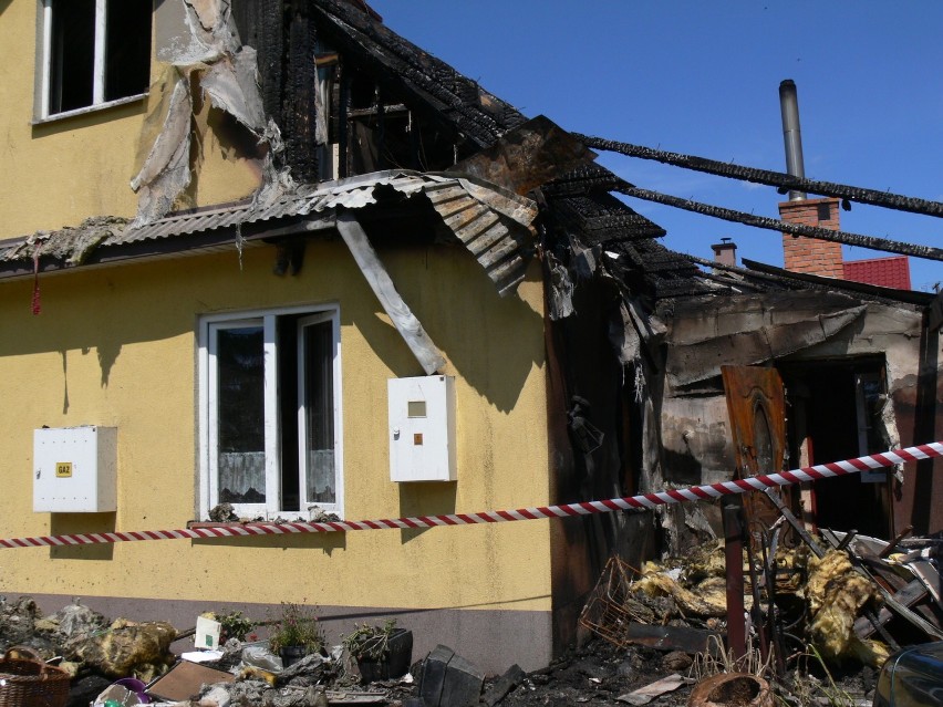 W Sandomierzu ruszył łańcuch pomocy dla rodziny, która w pożarze straciła dom. Ty też możesz pomóc!