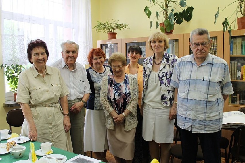 Do szkoły po 64 latach wrócili absolwenci inowrocławskiego...