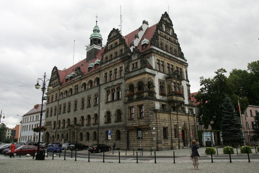 Budowę nowej siedziby władz miejskich ukończono w 1905 roku,...