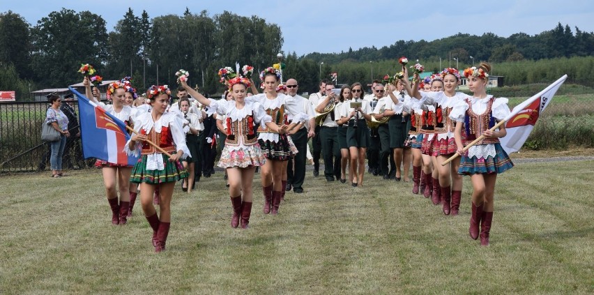 Dożynki w Laskowicach. Z rolnikami świętowali leśnicy i pszczelarze