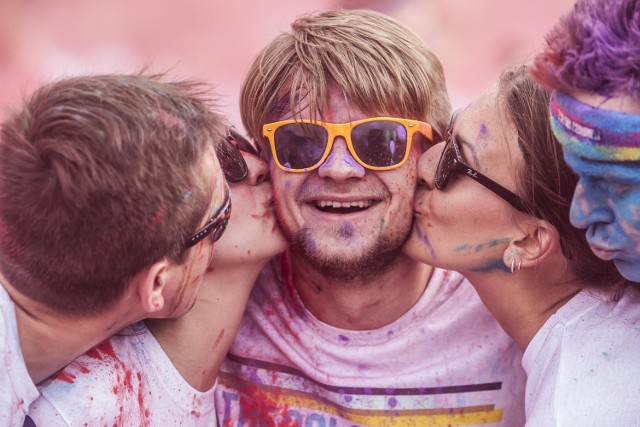 THE COLOR RUN 2015 w Warszawie. Tak wyglądał festiwal kolorów na ulicach miasta [ZDJĘCIA]