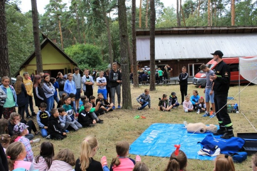 Pleszewscy strażacy wizytowali obóz harcerski w Gołuchowie