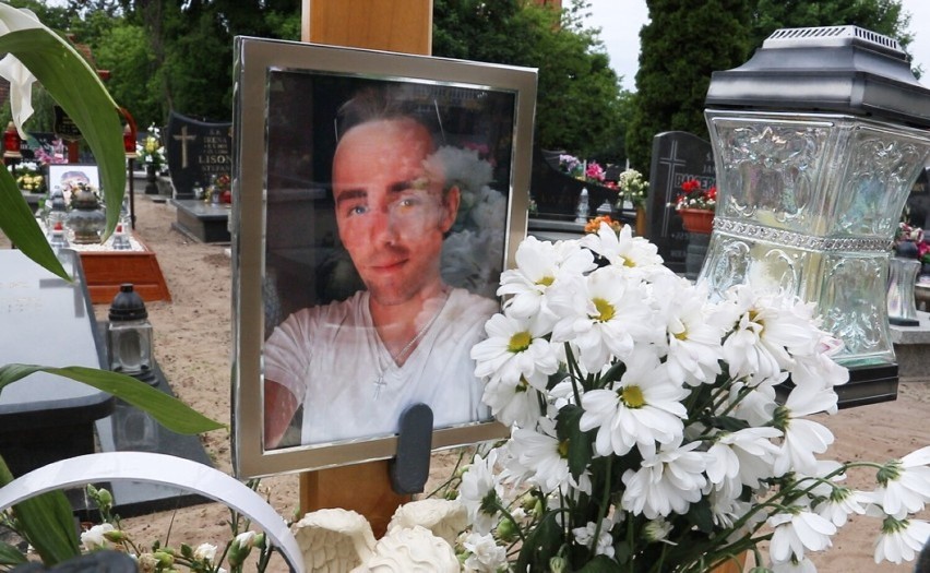 Sprawa śmierci Damiana Krzymieniewskiego, rapera z Obornik. Kolejni świadkowie złożyli zeznania