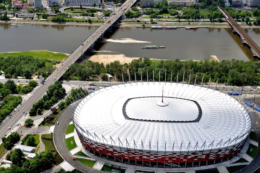 Czego nie można wnosić na stadion PGE Narodowy? Prezentujemy...