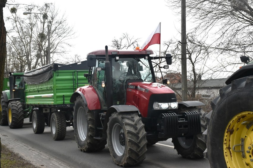 Rolnicy wyjechali na ulice Kwidzyna. Protest potrwa do 27...