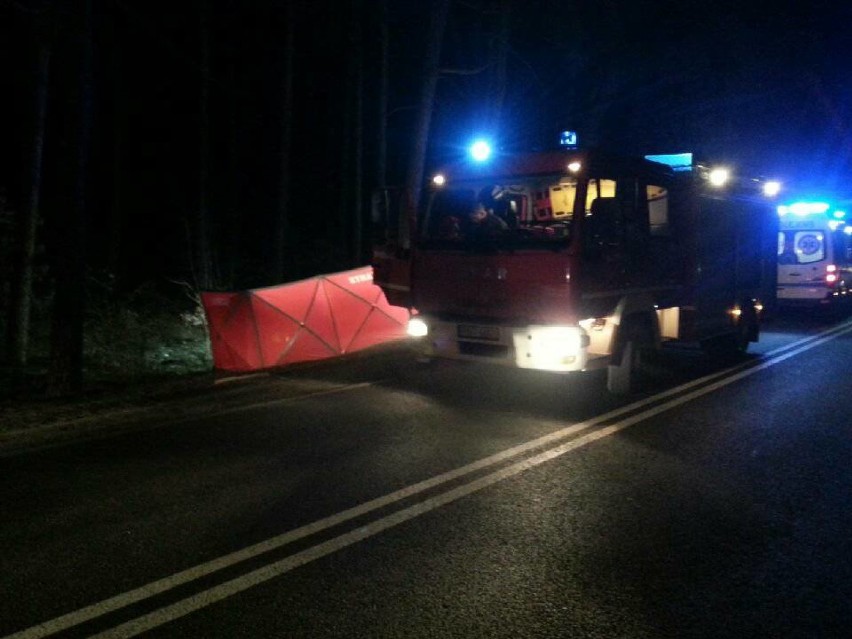 Bukowiec: Rowerzysta zginął po zderzeniu z Mercedesem