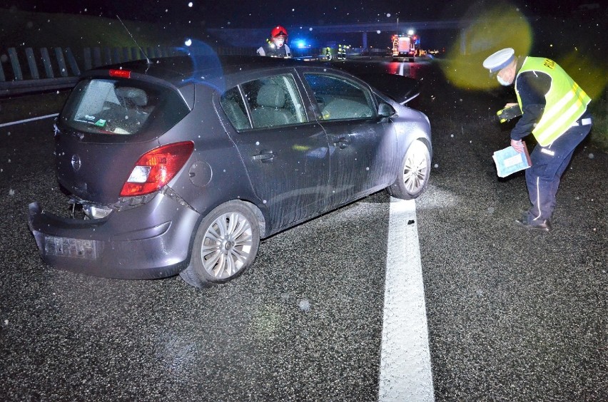 Policja bada okoliczności śmiertelnego wypadku na A1 w Maleninie koło Tczewa ZDJĘCIA