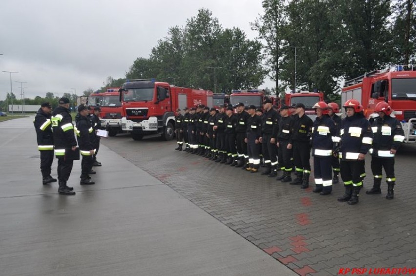 Ćwiczenia strażackie w Lubartowie