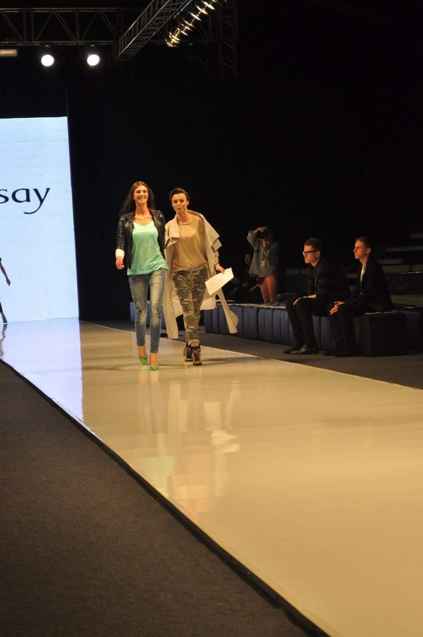 Finalistki Modowej Bitwy Miast na Fashion Week 2013 w Łodzi
