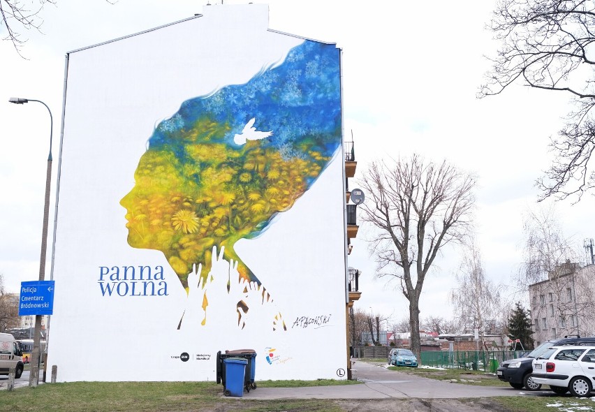 Nowy mural na Targówku. To artystyczny projekt przeciwko wojnie w Ukrainie i "symbol walki o wolność"