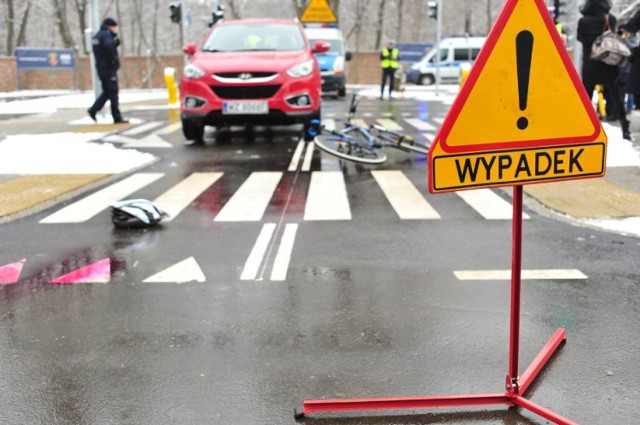 Wypadek na rogatkach Warszawy. Potężny korek od strony Marek