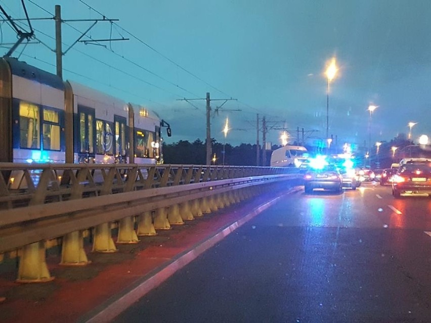 Wypadek na Basenie Górniczym w Szczecinie. Nie kursują tramwaje linii 2, 7 i 8