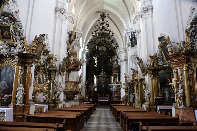 Bazylika św. Jadwigi w Trzebnicy to jedna z ważniejszych nekropolii Piastów Śląskich. Pochowano tu aż 22 przedstawicieli tego rodu. Kościół ten stanowi niezwykle cenny zabytek architektury w Polsce.