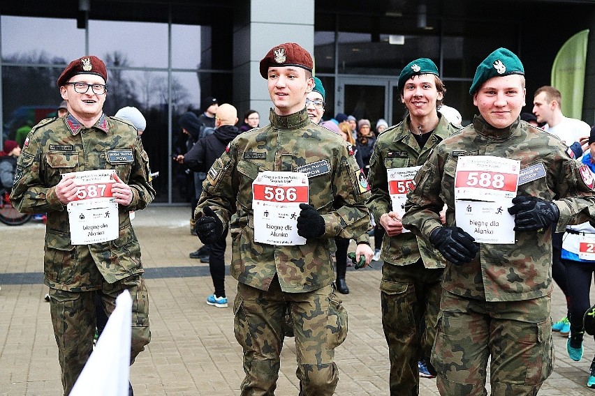 Kilkuset biegaczy wystartowało w VII Biegu Żołnierzy Wyklętych - Tropem Wilczym w Łodzi