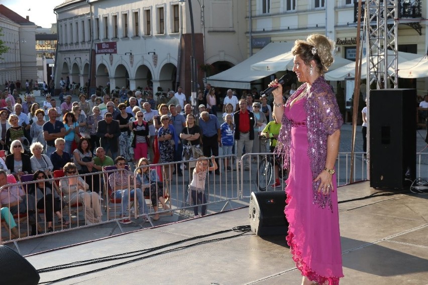 Nina Nowak urzekała głosem w Kielcach