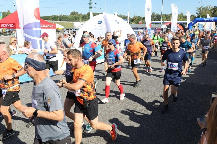 W Bytomskim Półmaratonie wystartowało blisko 1400 biegaczek...
