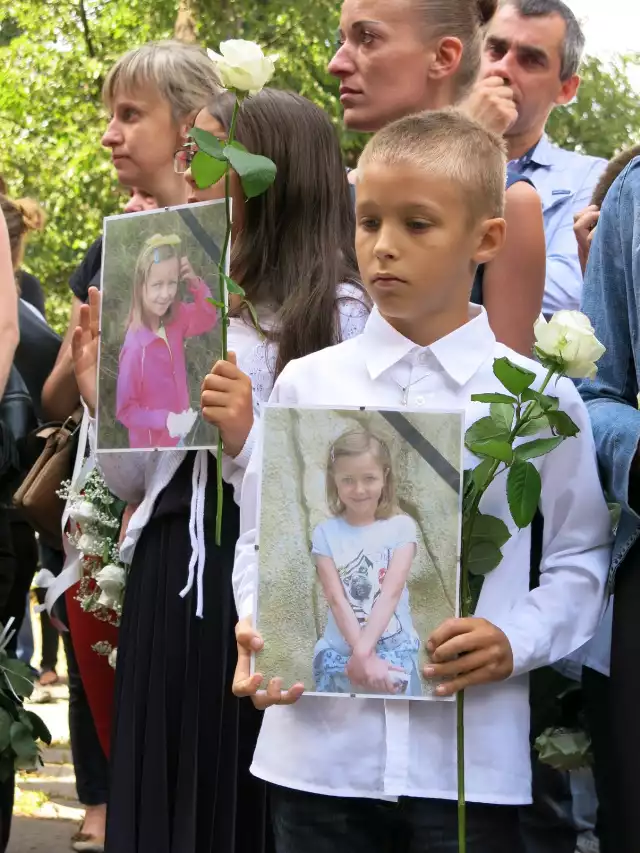 Pogrzeb zamordowanej Kamili z Kamiennej Góry odbył się w minioną sobotę.