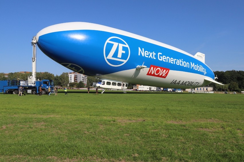 Zeppelin na lotnisku Muchowiec w Katowicach. Zobaczcie...