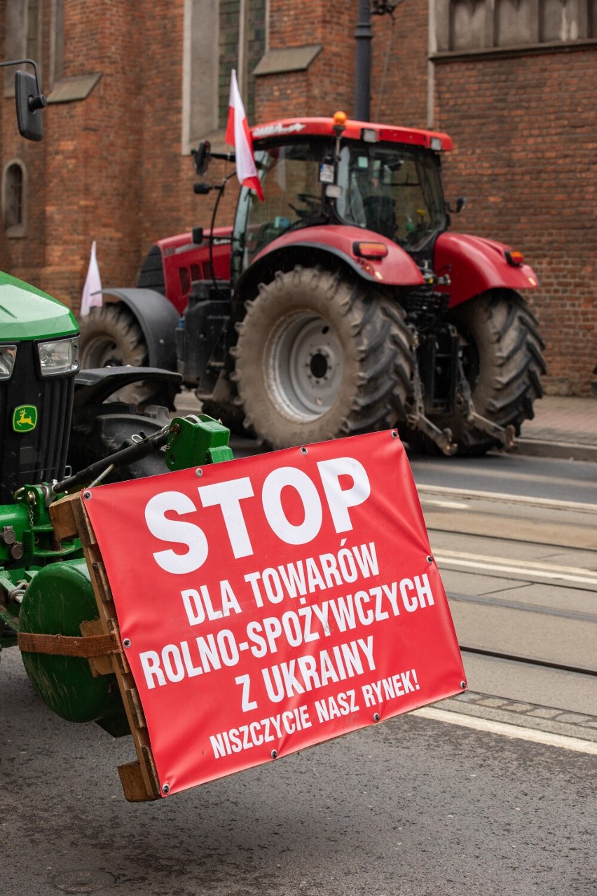 Protest rolników wystartuje o godzinie 11.00 spod Pałacu...