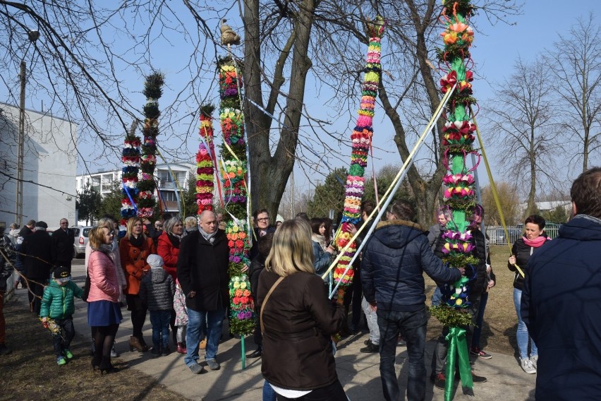 Niedziela Palmowa w Łubowie: kolorowe i przepiękne palmy znów wystąpiły w konkursie [FOTO, WIDEO]