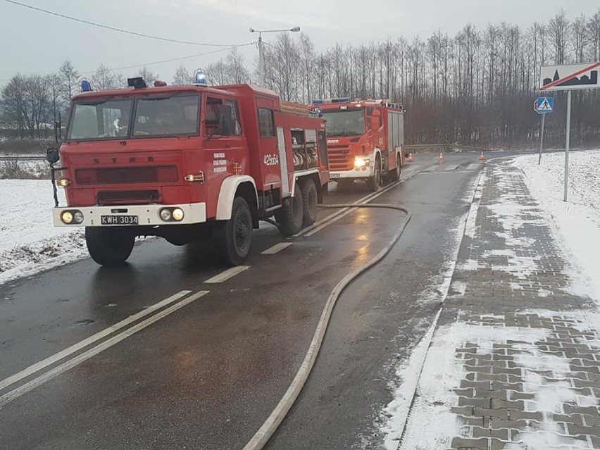 Pożar samochodu w Kwaczale