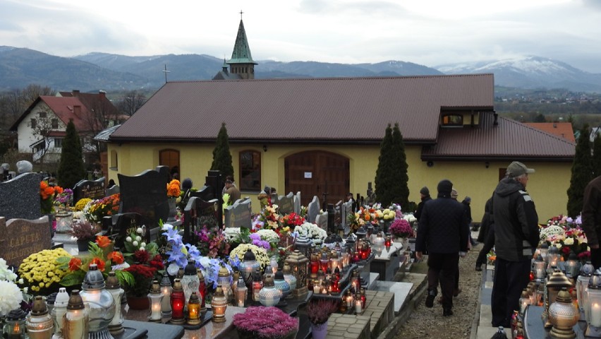 Poświęcenie kaplicy na cmentarzu w Wieprzu [ZDJĘCIA]