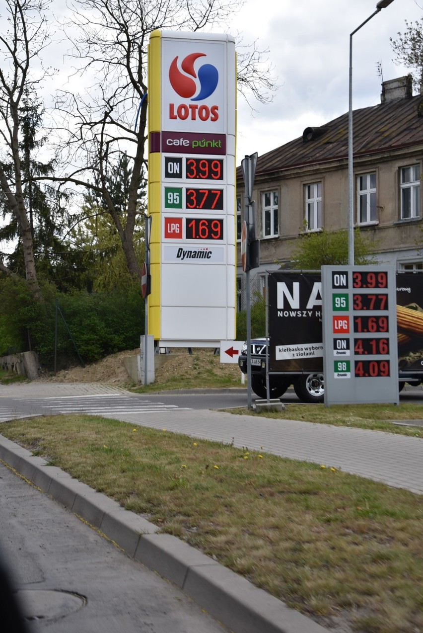 Ceny paliw w Kaliszu. Na stacjach coraz taniej ZDJĘCIA