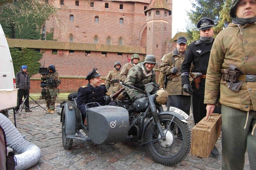 W malborskim zamku trwają zdjęcia do filmu &quot;Stawka większa niż śmierć&quot;