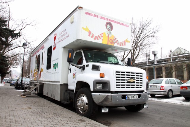 Ambulans Fundacji Ronalda McDonalda w Lęborku. Będą bezpłatne badania