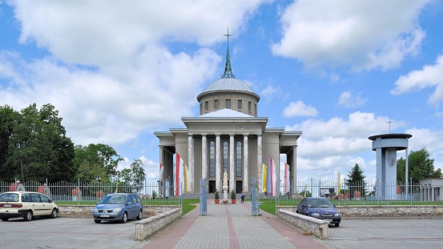 W dąbrowskim kościele już dwukrotnie doszło do chuligańskich incydentów