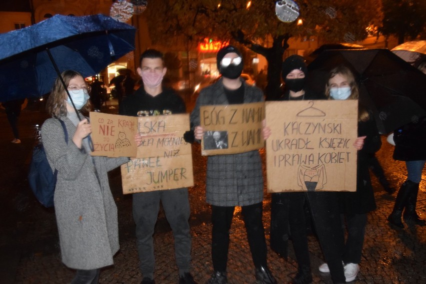 Strajk kobiet. Pleszewianki znów protestowały przeciwko orzeczeniu Trybunału Konstytucyjnego